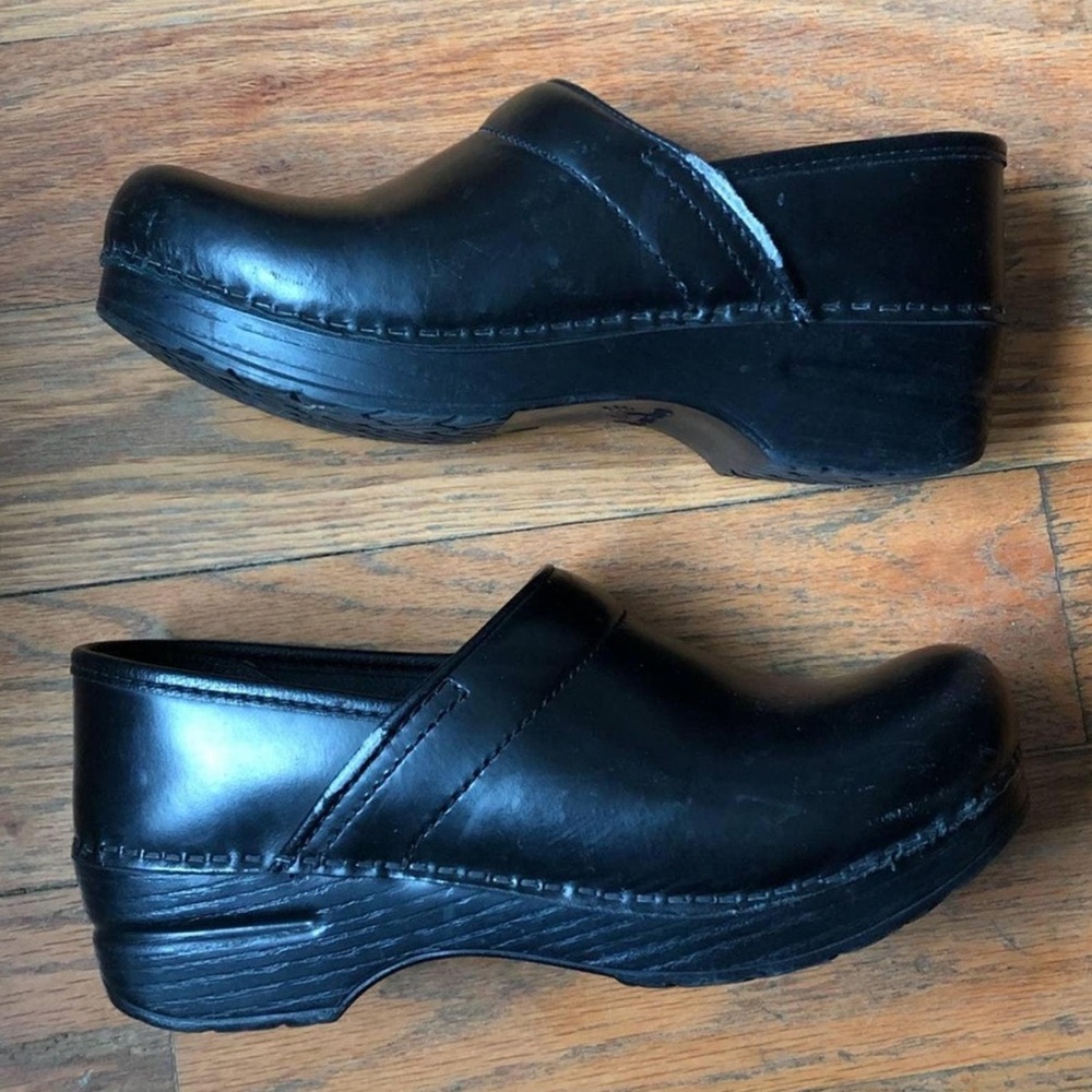 Dansko Professional Black Clog Size 37